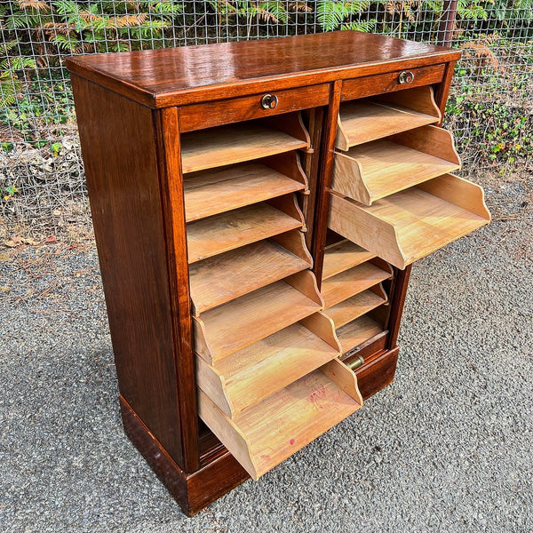 Meuble classeur à rideaux double en placage chêne - Années 40/50