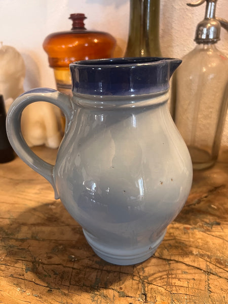 Pichet vintage en céramique bleue La réserve du patron
