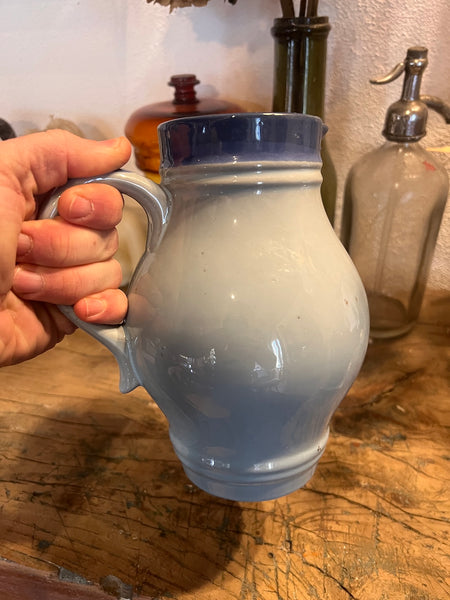 Pichet vintage en céramique bleue La réserve du patron