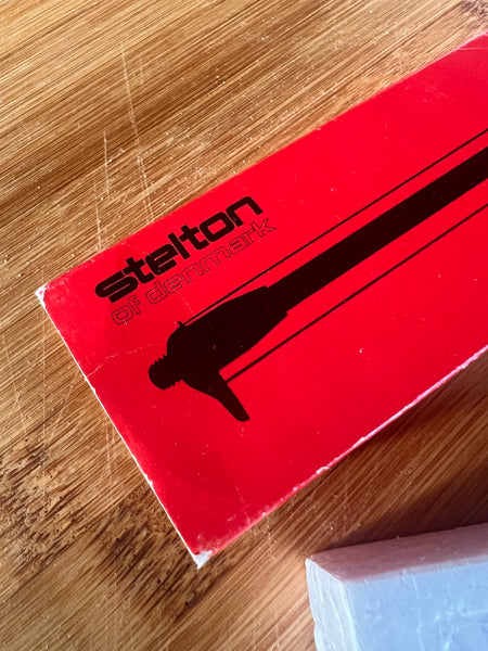 Coupe-fromage vintage Stelton of Denmark en inox par par Peter Holmblad