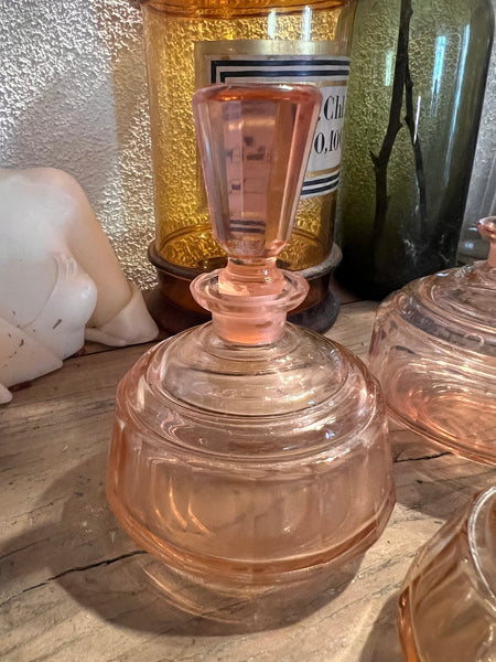 Ensemble de 3 flacons vintages en verre rose - Made in Czechoslovakia