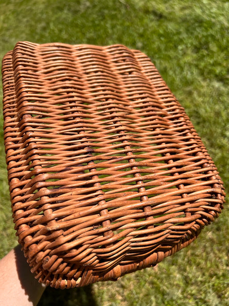 Petit panier à provisions vintage en osier tressé