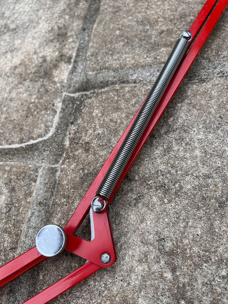 Lampe d'architecte articulée vintage Luxo L1 rouge par Jacob Jacobsen - 1970's