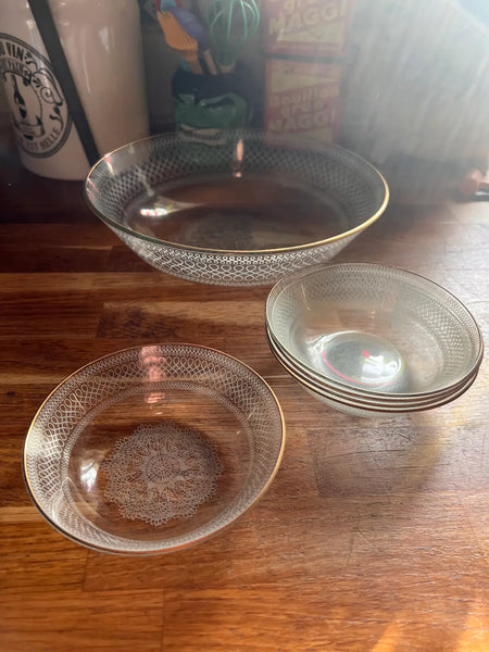Saladier et 5 coupelles vintages en verre ou cristal motif dentelle - Années 1900