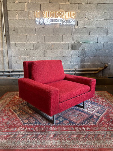 Fauteuil-lit vintage convertible en tissu bouclette rouge violet - Années 70