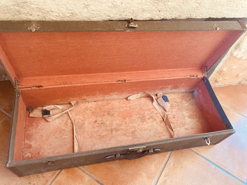 Grande Valise Malle En Cuir Rouge – Vintage – Bon état (coin Déchiré)