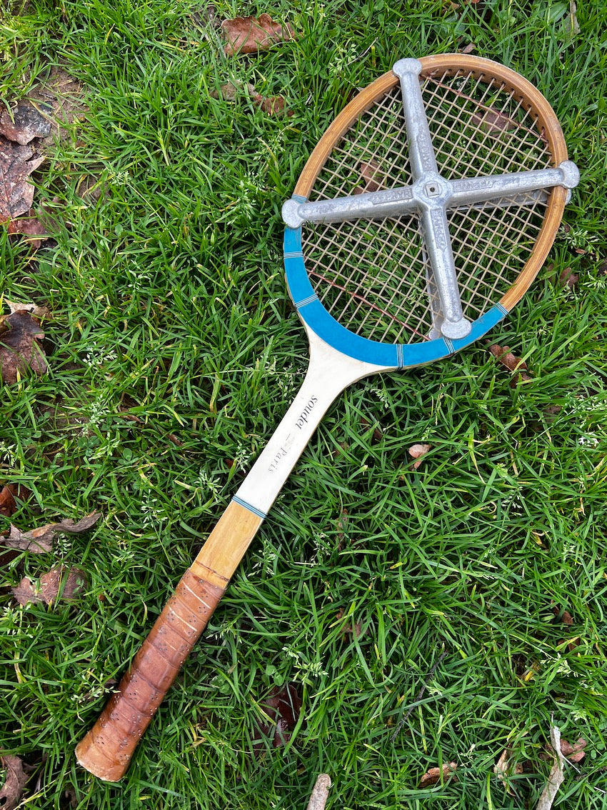 RAQUETTE DE TENNIS ANCIENNE Vintage EN BOIS - DE LUXE - longueur 69cm EUR 15,00 - FR