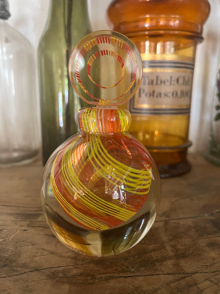 Flacon de parfum vintage en verre de Murano soufflé à la bouche