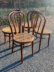 4 chaises de bistrot cannées vintages Style n°18 Thonet