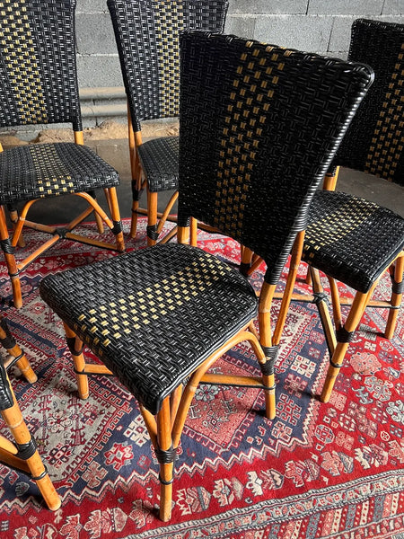 6 chaises vintages de terrasse de bistrot parisien en rotin