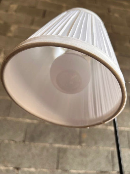Lampadaire liseuse vintage en métal au motif de roses
