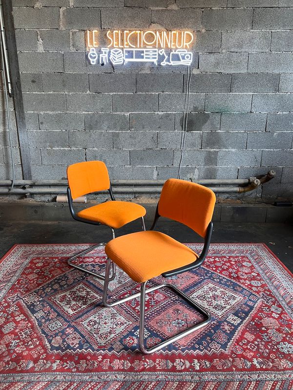 Chaise de bureau vintage Eurosit orange et noire - Années 80