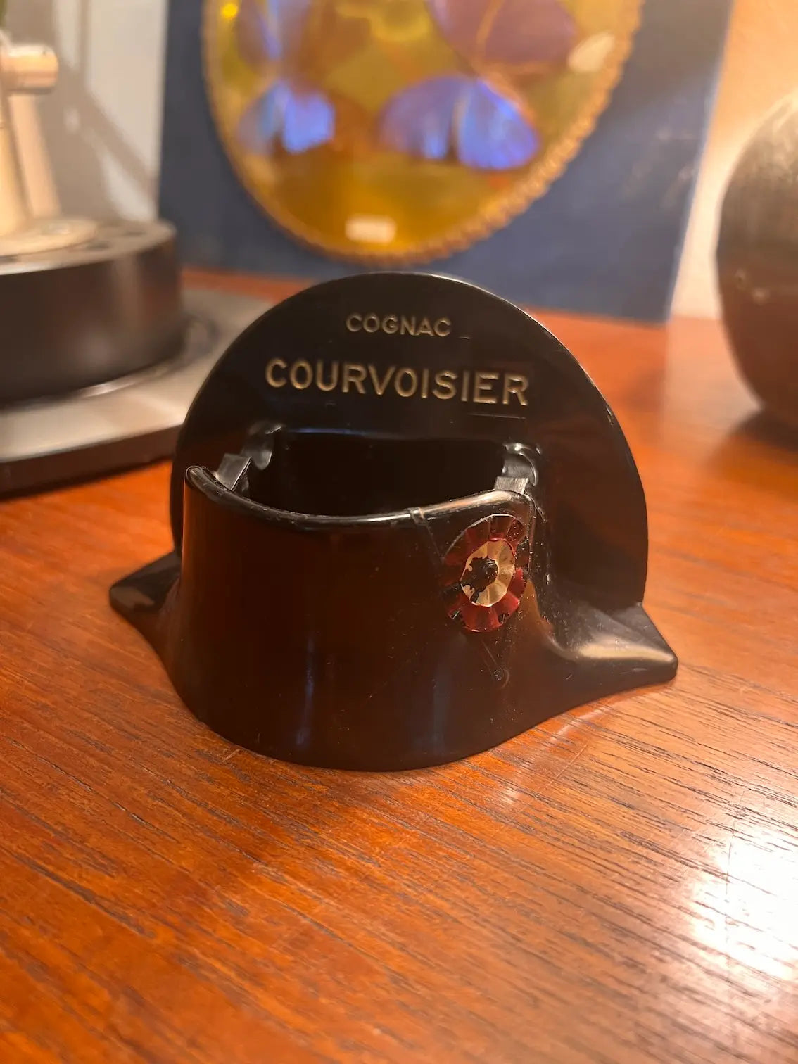 Cendrier publicitaire vintage Cognac Courvoisier en forme de bicorne de Napoléon - Années 60