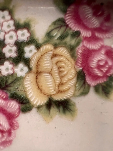 Cendrier vintage en céramique au décor de roses multicolores