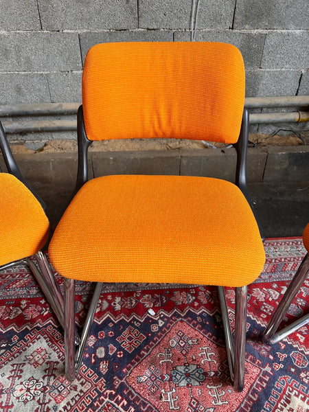 Chaise de bureau vintage Eurosit orange et noire - Années 80