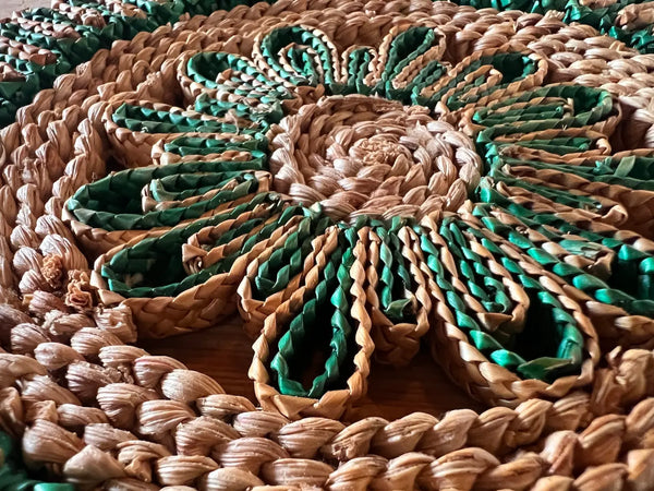Dessous de plat vintage en paille tressée verte