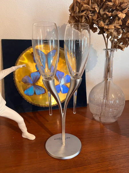Duo de flûtes à champagne sur socle Moët et Chandon par Philippe Di Méo - Reso Design