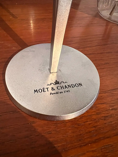 Duo de flûtes à champagne sur socle Moët et Chandon par Philippe Di Méo - Reso Design