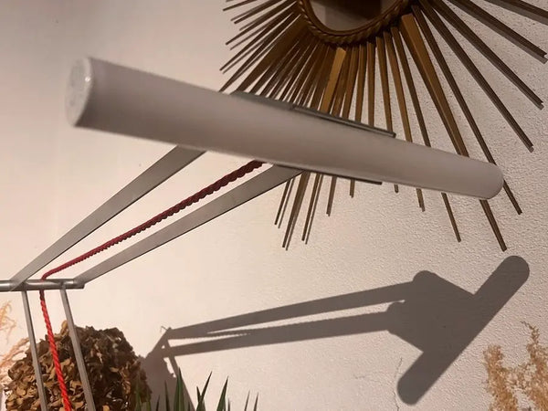 Grande lampe de table customisée au style industriel
