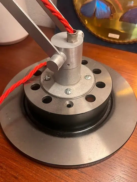 Grande lampe de table customisée au style industriel