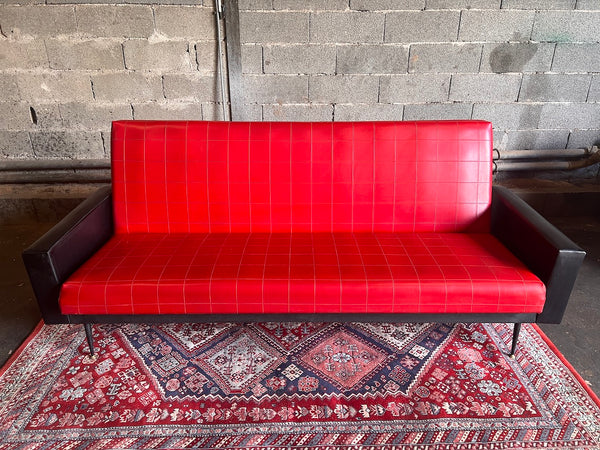 Canapé convertible vintage Daybed des années 60 en skaï rouge et noir