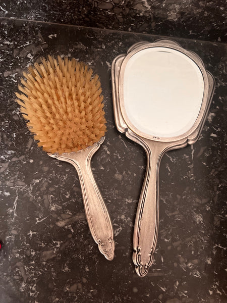 Face à main et brosse vintages en métal argenté - Vers 1900