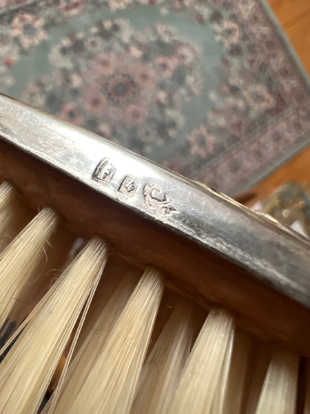 Face à main et brosse vintages en métal argenté - Vers 1900