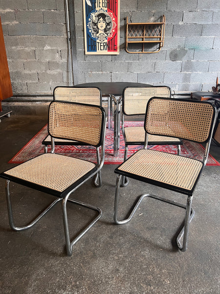 Lot de 4 chaises vintages Cesca B32 noires par Marcel Breuer - Made in Italy - 1980