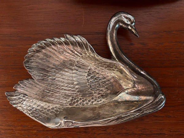 2 coupelles / vide-poches / cendriers vintages en forme de cygne en métal argenté