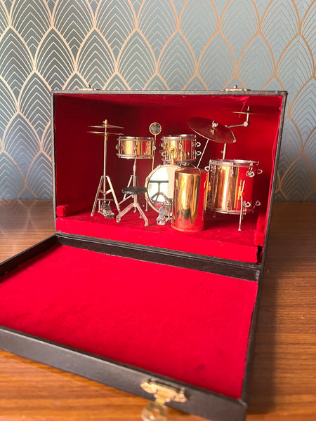 Maquette vintage d'une batterie en laiton et métal argenté - Editions Fuzeau Classique