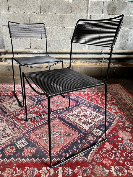 Lot de 2 chaises noires Spaghetti par Giandomenico Belotti pour Alias - Italie - 1980