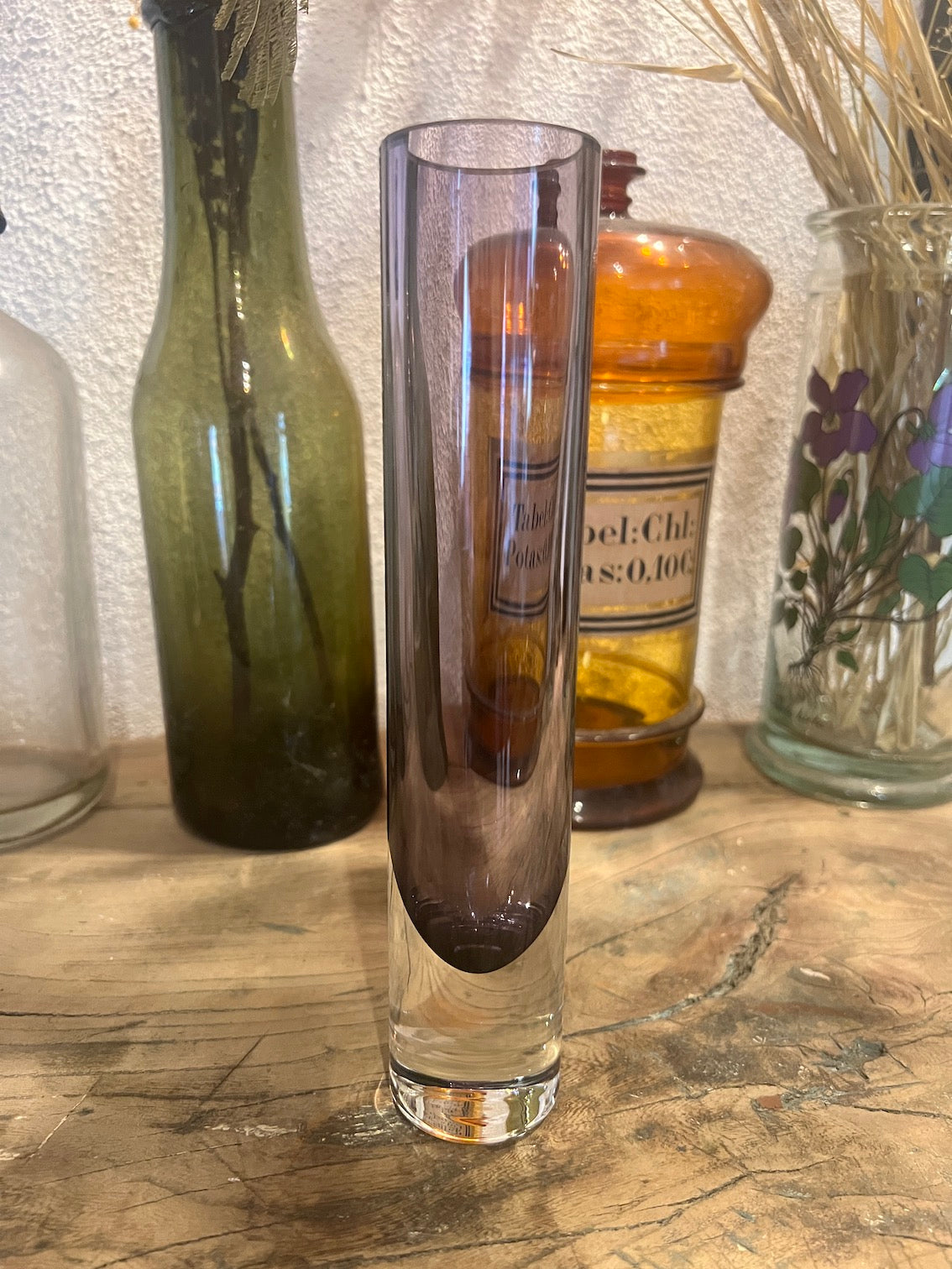 Vase soliflore vintage en cristal violet