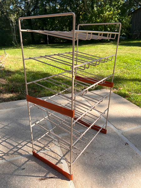 Duo de présentoirs / casiers de magasin vintage empilables Caddie en métal et plastique