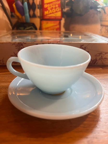 Service de tasses à café vintage en opaline bleue pale Duralex - Années 70