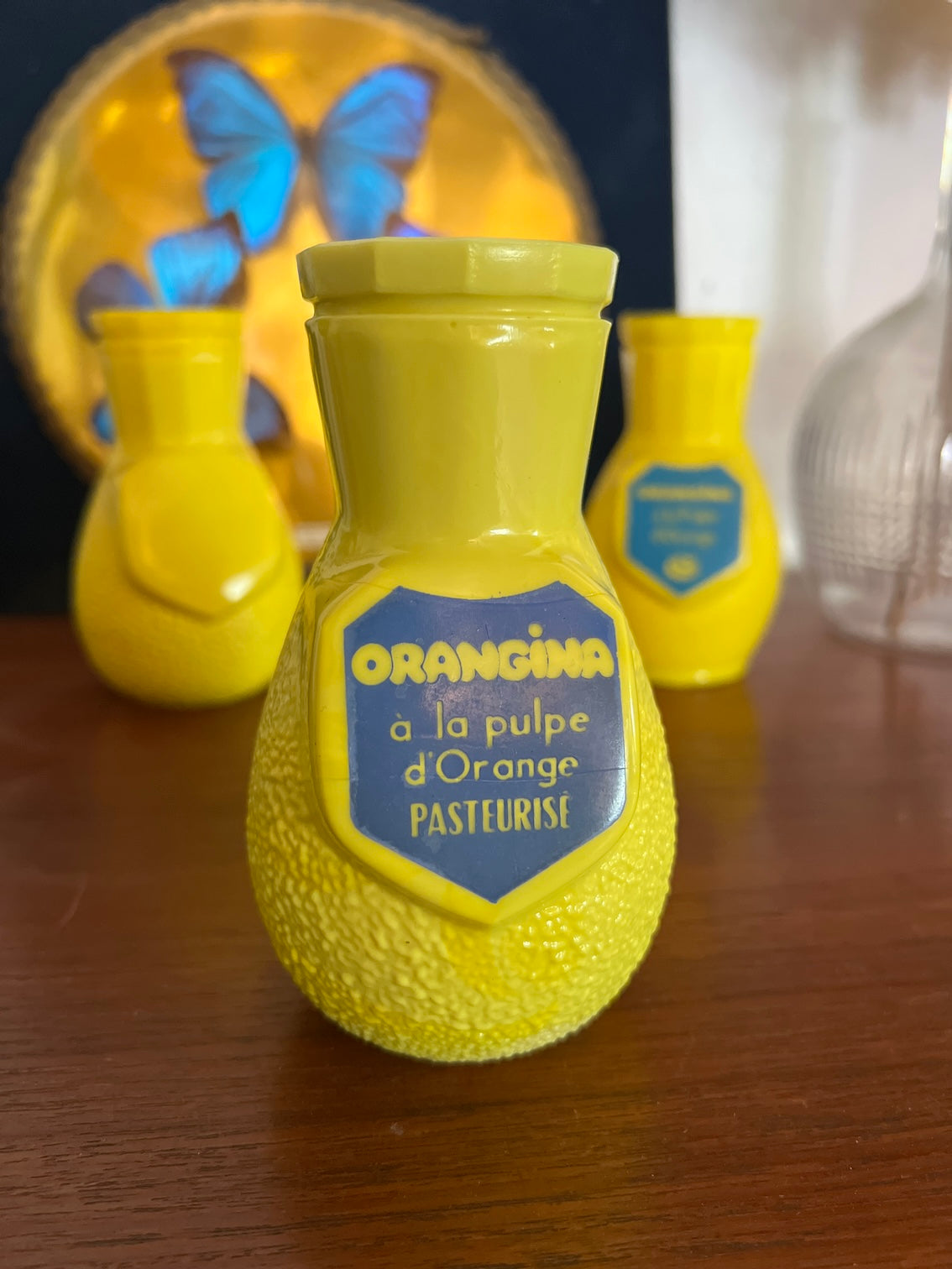 Porte-pailles de bistrot vintage Orangina en opaline jaune - Années 60/70