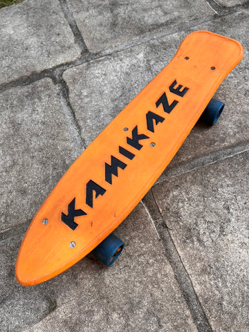 Skateboard vintage Kamikaze orange et bleu - Années 80