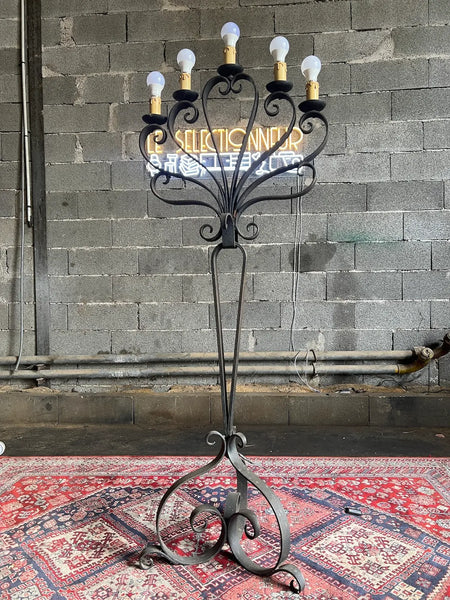 Lampadaire ancien en fer forgé à 5 bras de lumière