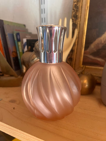 Lampe Berger vintage en verre rose poudré opaque