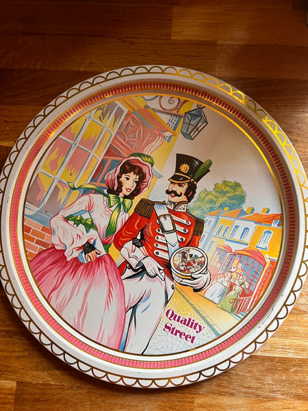 Plateau de service vintage en tôle Quality Street - Années 80