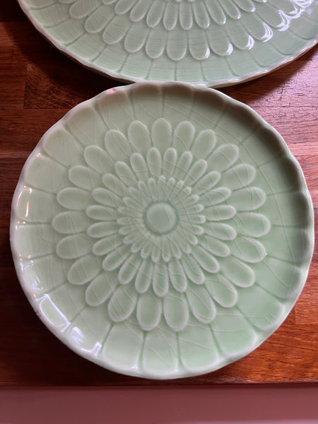Plat et 5 assiettes vintages en céramique verte Proceram - Années 60