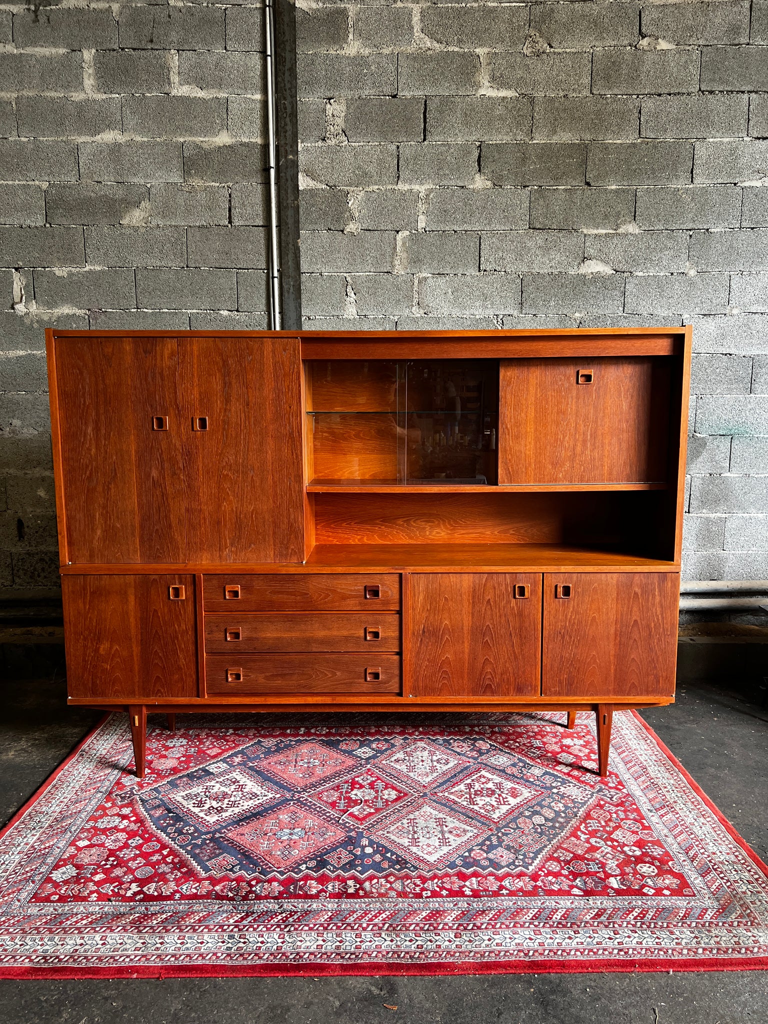 Buffet / enfilade haute au style scandinave en placage teck - Années 60