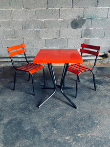 Ensemble table et 2 chaises Tolix - Années 50