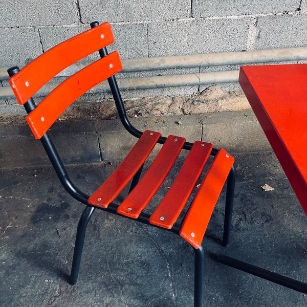 Ensemble table et 2 chaises Tolix - Années 50