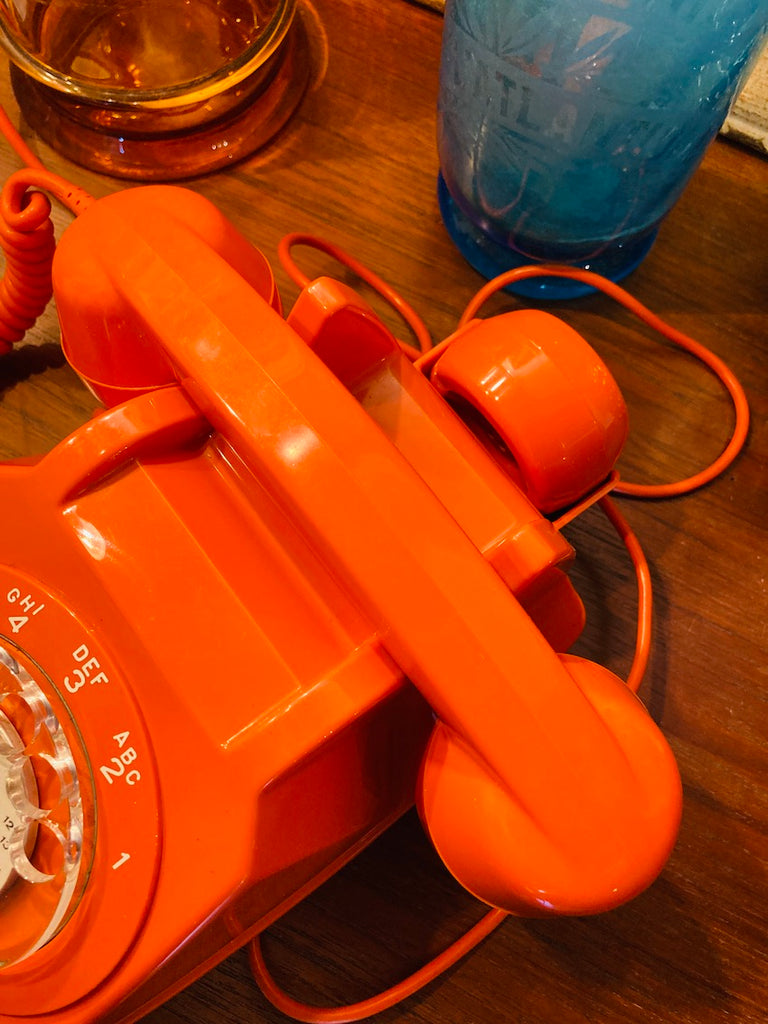 Ancien Téléphone Socotel S63 Orange - Vintage French Finds Ancien Téléphone Socotel S63 Orange - Vintage French Finds