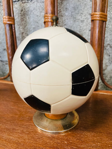 Porte-cigarettes vintage en forme de ballon de football - Années 70