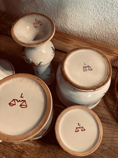 Ensemble de 4 pots de pharmacie / d'apothicaire vintages Léon Warin