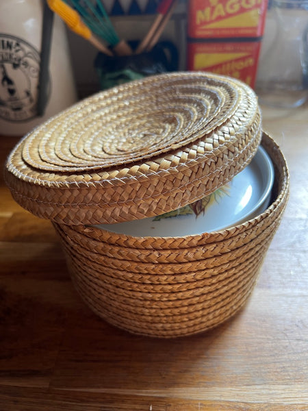 Service de 6 assiettes à fromage vintage en porcelaine L'Hirondelle Mehun sur Yevre