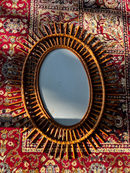 Miroir soleil vintage ovale en rotin - Hauteur 60cm