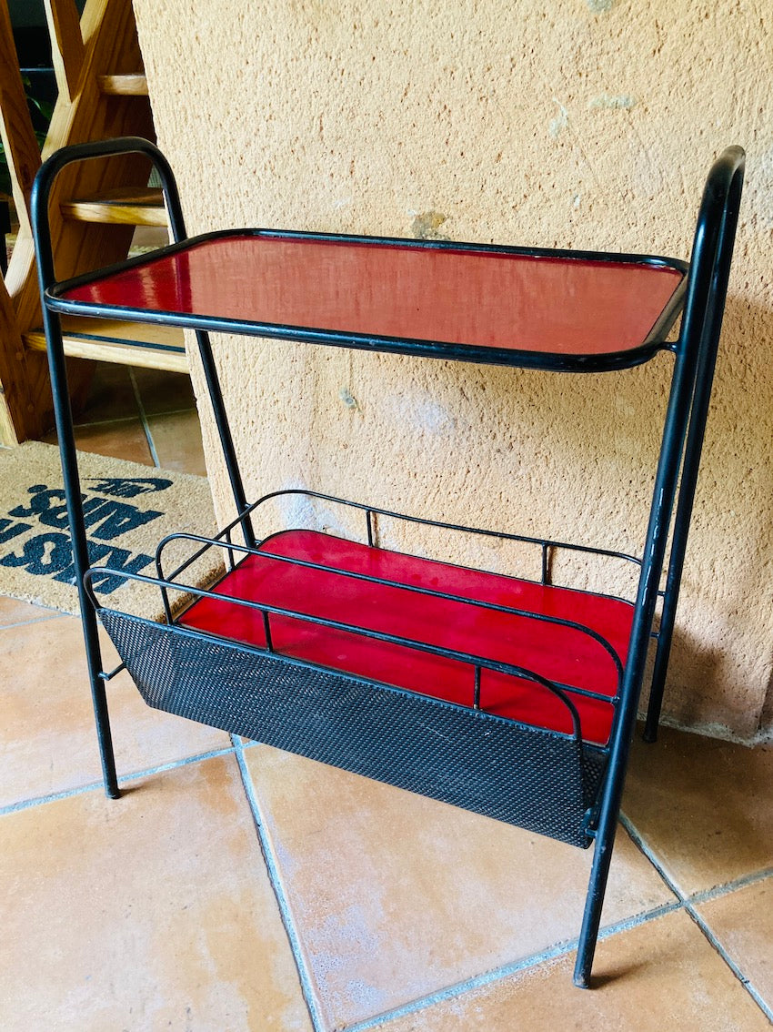 Table porte-revue en métal noir et rouge - Années 70