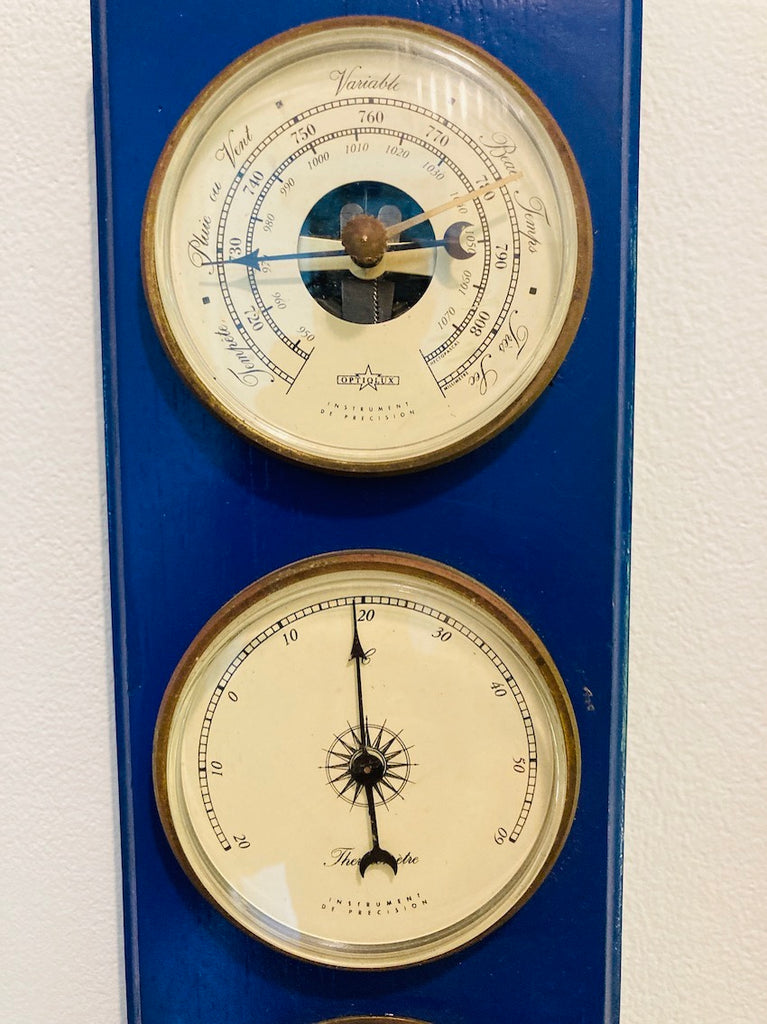 Instrument de précision thermomètre / baromètre / hygromètre vintage – Le  Sélectionneur - Brocante en ligne